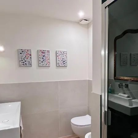 Castelfiore Гостевой дом 3*