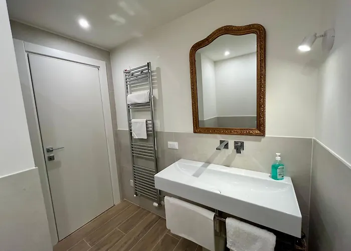 Castelfiore Гостевой дом 3*