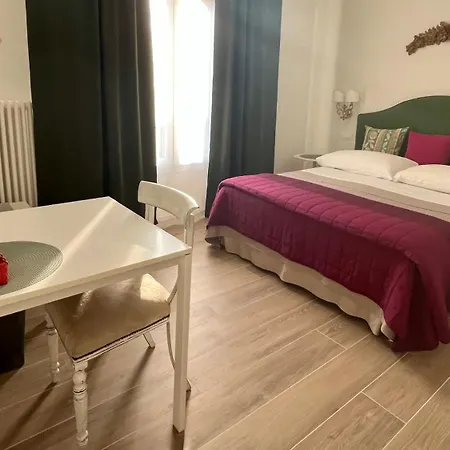 Castelfiore Guest house *